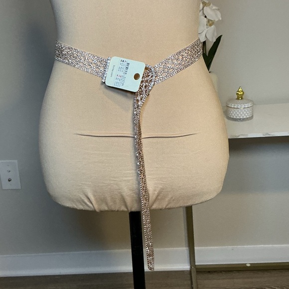 Lovisa Accessories - Sparkling rose golden Rhinestone Belt